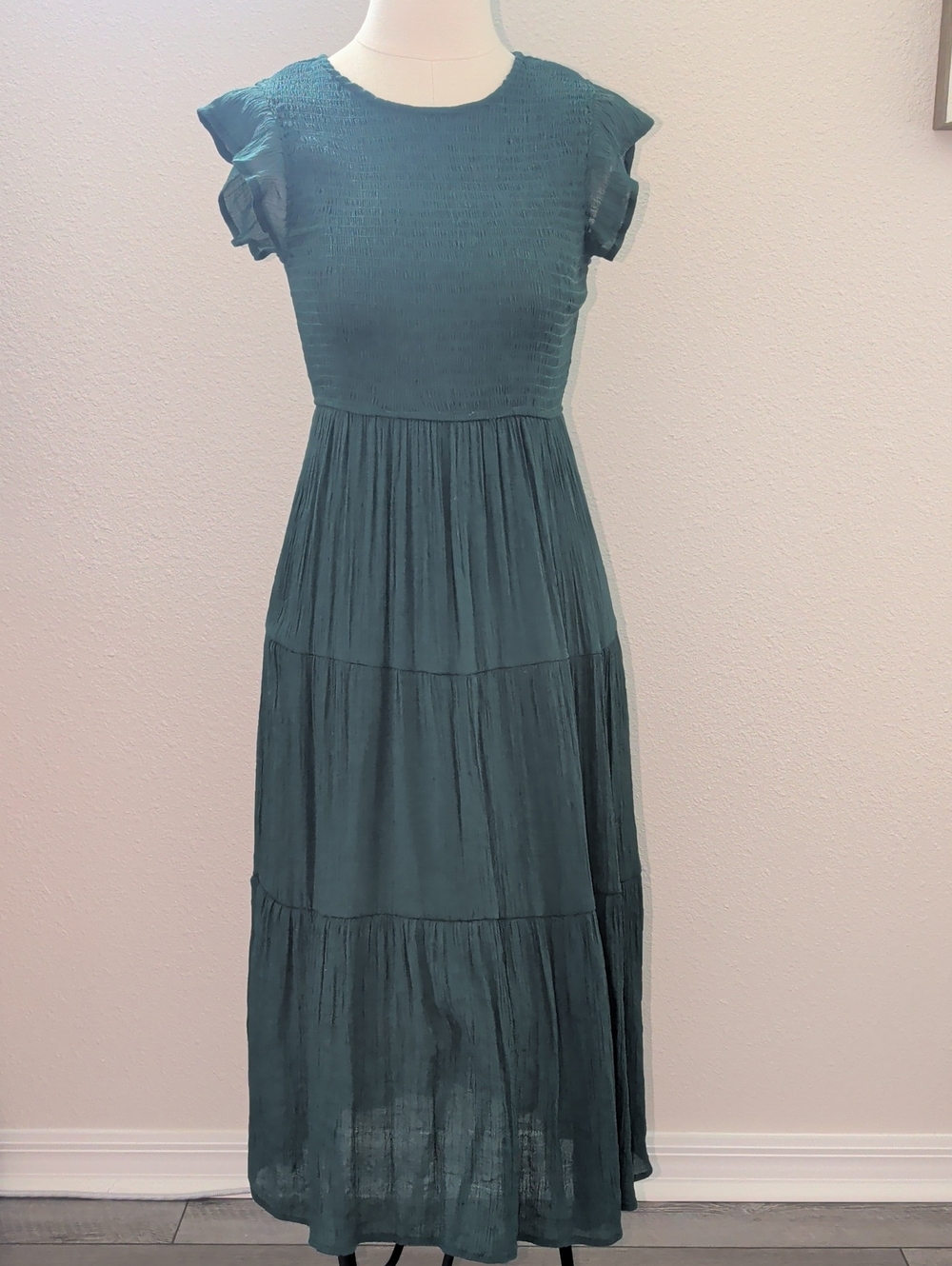 Women’s Hunter Green Smocked Bodice Tiered Maxi Dress